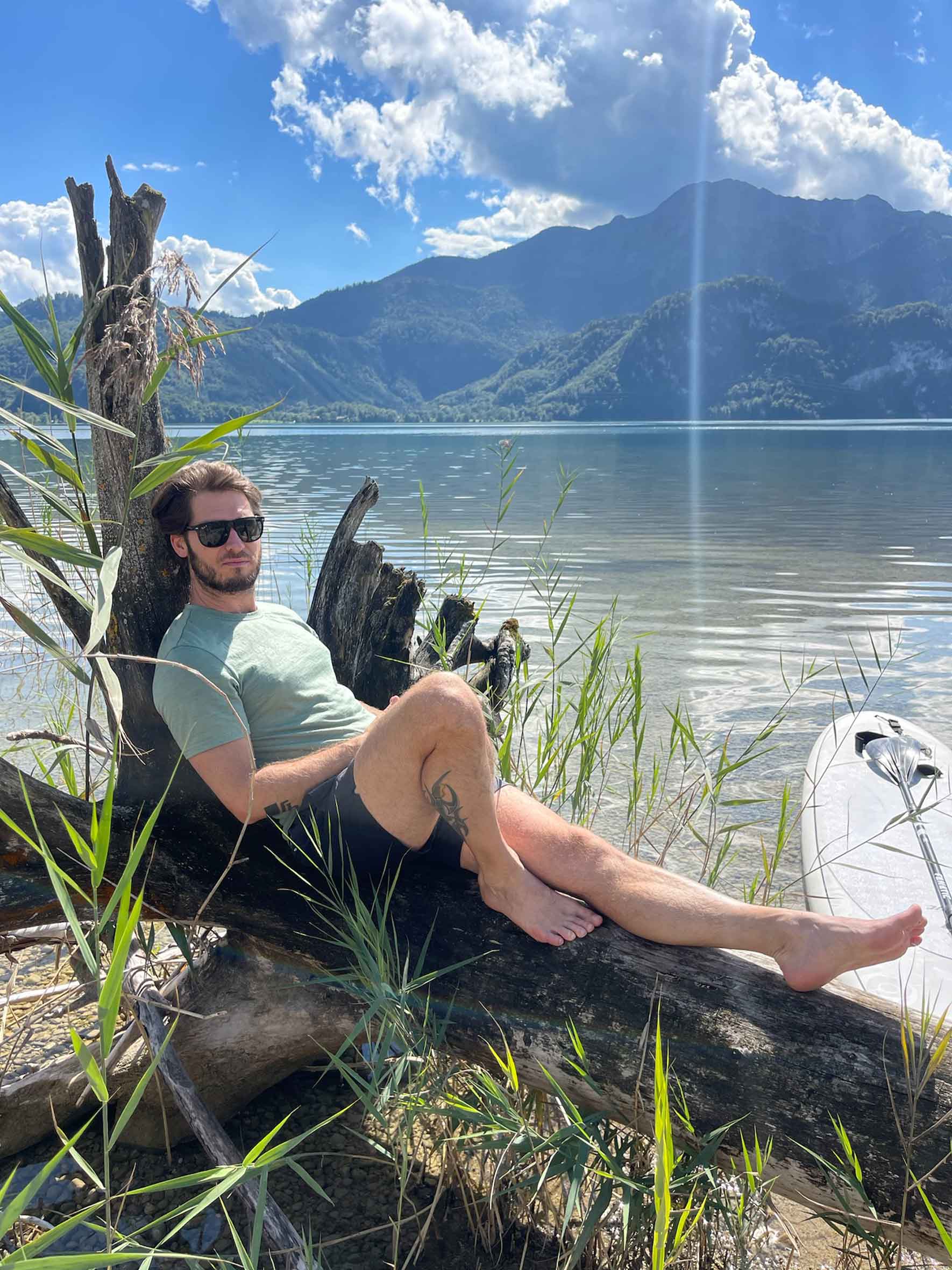 Alex Volz in Entspannung am See